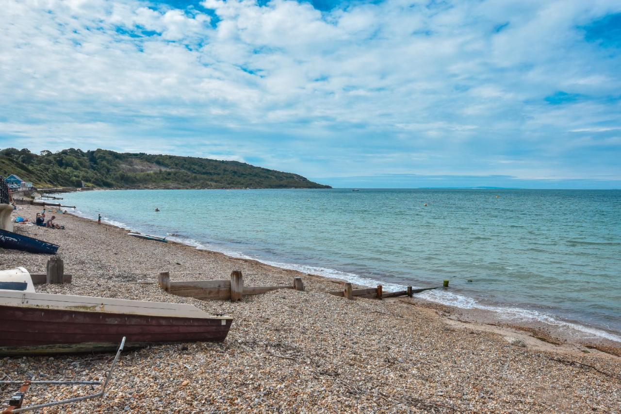 Вілла Dartmouth House Totland  Екстер'єр фото